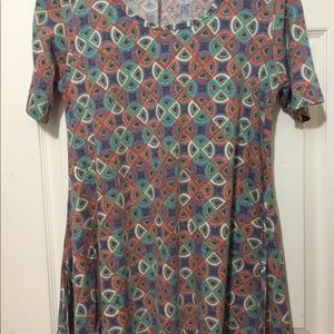 Lularoe perfect tee size small
